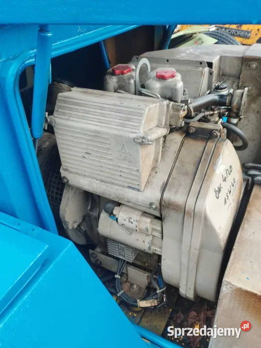Silnik Deutz khw F2L208F 2 cylindrowy 145kw Tarnów sprzedam