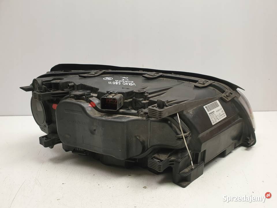 LAMPA LEWA Volvo S80 II PRZEDNIA lewy przód