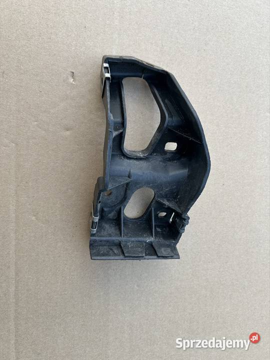 Ślizg mocowanie progu Audi a4 b6 8e0853922b