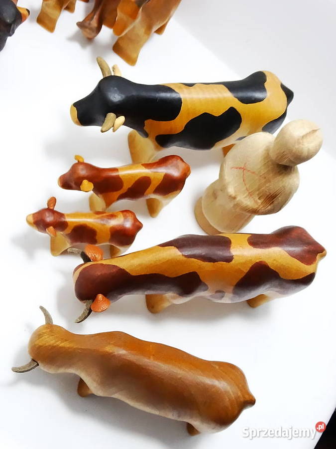 Zestaw 28 ręcznie wykonanych figurek marki Biłgoraj