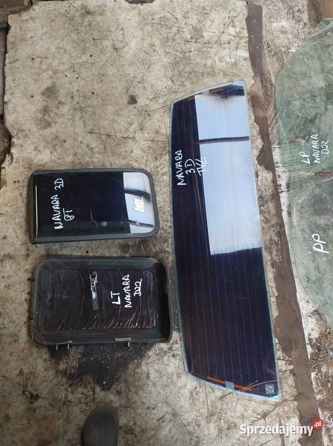 NISSAN NAVARA D22 szyba boczna tył uchylna Kielce