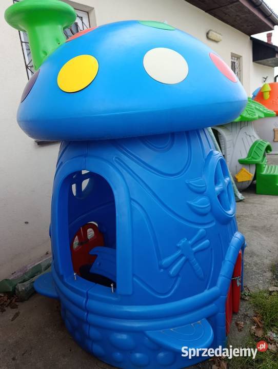 Bajkowy domek ze zjeżdżalnią dzieci Słotwina