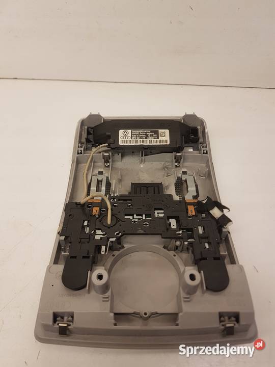 LAMPKA PODSUFITKI AUDI A3 8P 8P0947135D Przystajń sprzedam
