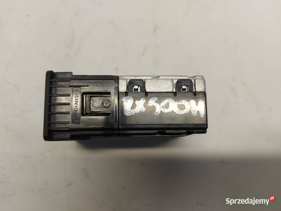 LEXUS RX500H V 5 2023 GNIAZDO USB 8619048110