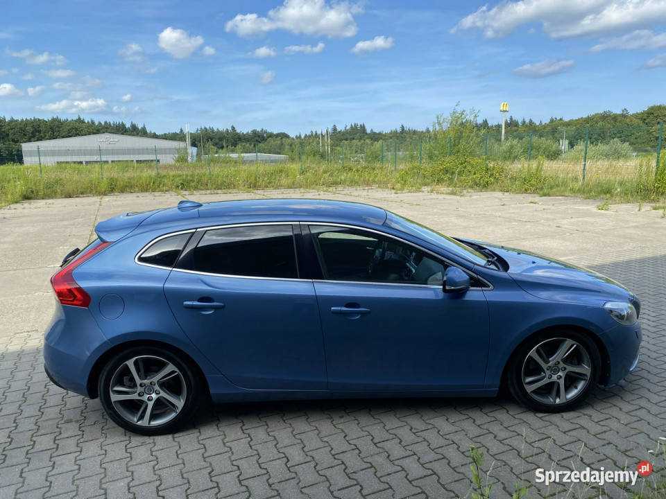 Volvo V40 20 d3 150 204 ledy bi xenon wstyd park 150KM sprzedam