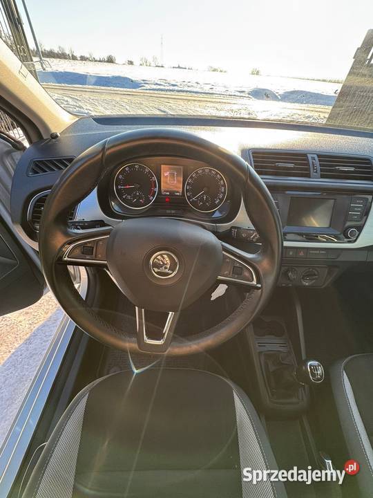 Fabia 3 12 benzyna Rok produkcji 2015 Sochaczew