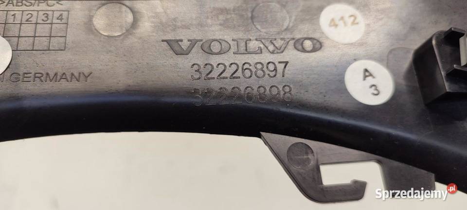 VOLVO XC40 RAMKA TUNELU ŚRODKOWEGO 32226897 Osłony i zaślepki