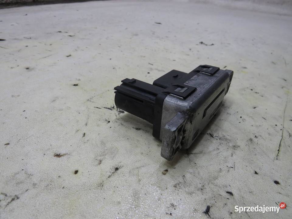 PRZEKAŹNIK ŚWIEC ŻAROWYCH VOLVO V40 II 20 D4