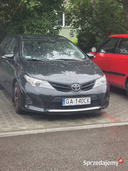 Toyota Auris 14 D4D 2013 20 000 PLN 303 000 Olsztyn