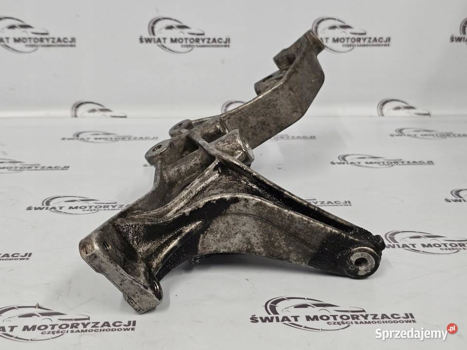 MERCEDES W212 18 B CGI 271860 łapa silnika świętokrzyskie