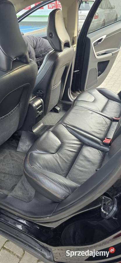 Sprzedam Volvo XC60 24D AWD 205 Polestar mazowieckie Sarnaki