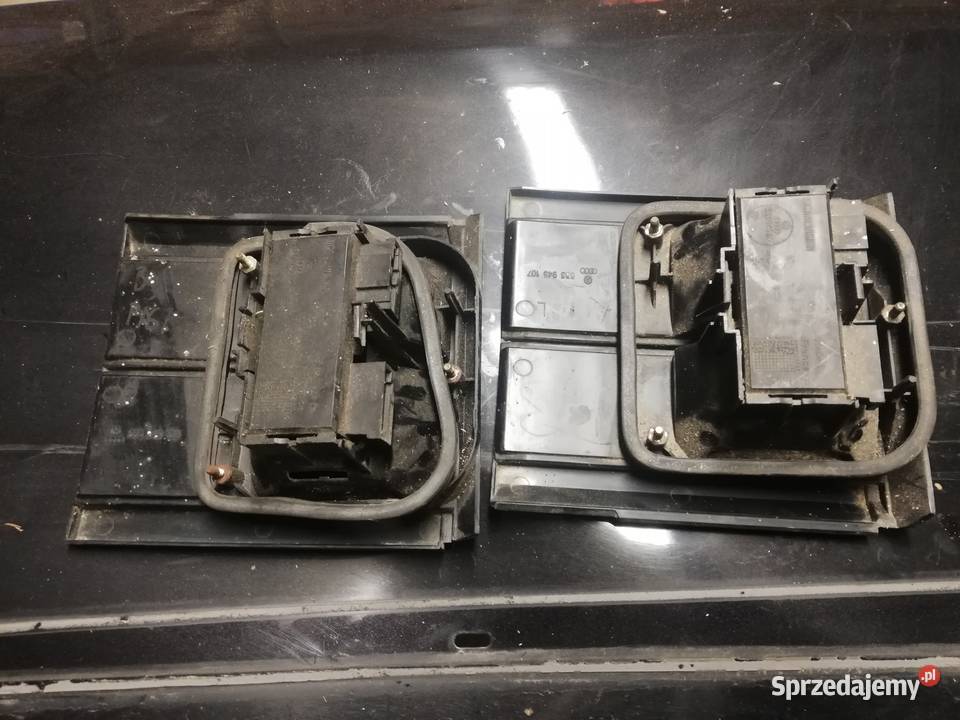 Lampa tylna tył prawa lewa w klapę Passat b3 Nowy Sącz