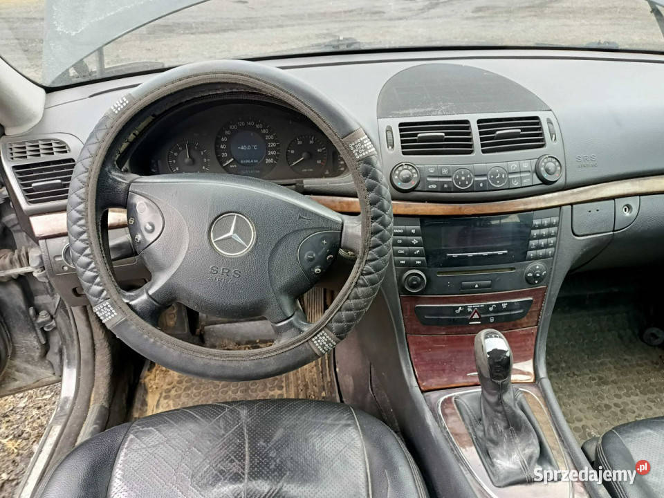 Mercedes E 220 Mercedes E klasa 22CDI 102 05r