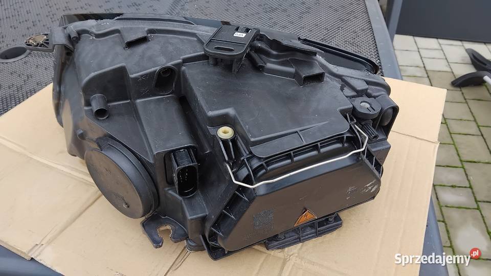 Audi A5 8T0 BiXENON skrętny LED ORG KPL Mielec