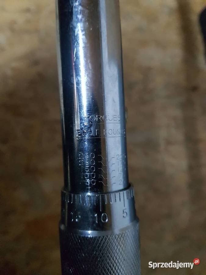 KLUCZ DYNAMOMETRYCZNY 12 cala 640 mm 35300 NM