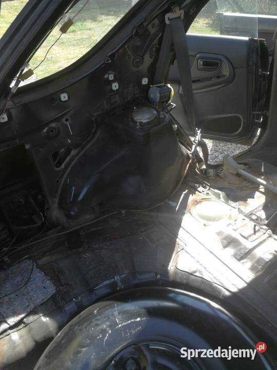 Impreza 20 lpg całość części