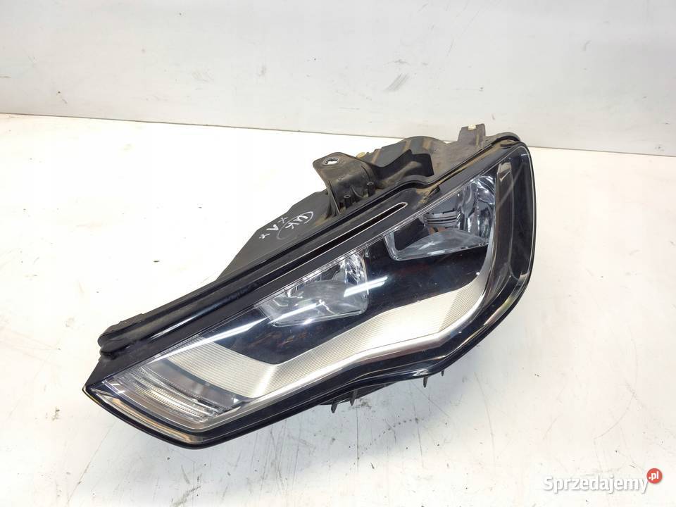 REFLEKTOR LAMPA PRZEDNIA LEWY PRZÓD AUDI A3 8V śląskie Przystajń