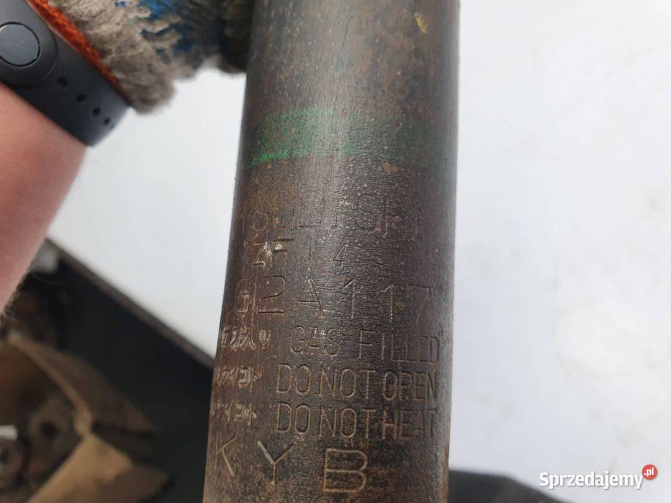 AMORTYZATOR PRAWY TYŁ MITSUBISHI PAJERO 4 Lipno