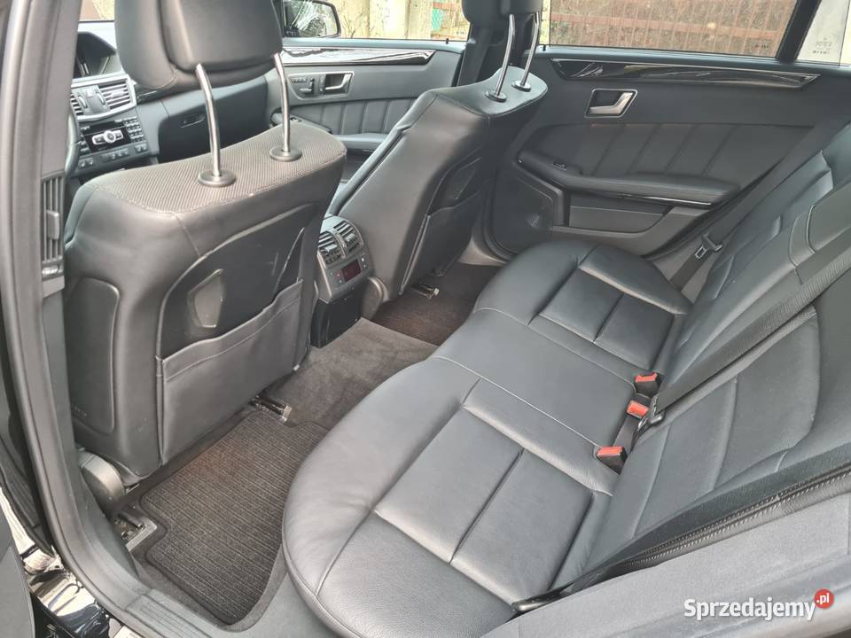 MercedesBenz Eklasa W212 35 350 T 4Matic V6 306 Warszawa