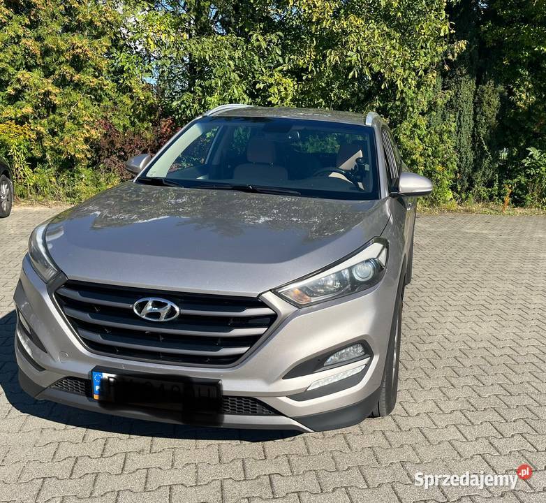 Hyundai Tucson 20 136 bezwypadek Polska faktura Poznań