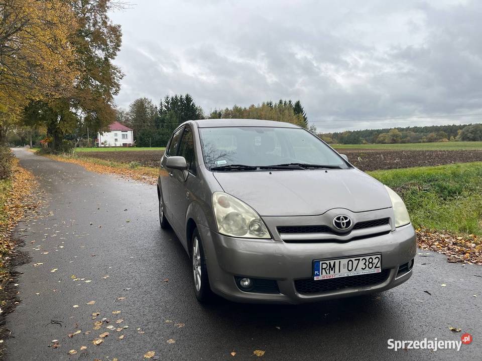 Toyota Corolla Verso 20 diesel 116 ekrany dvd CD Tarnobrzeg