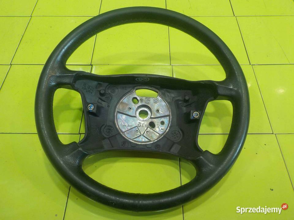 BMW X3 E83 06r kierownica Kierownice