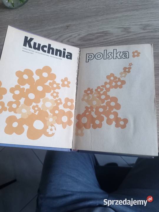 Książka kucharska 2 1977 kuchnia polska wdanie Kozłów Biskupi