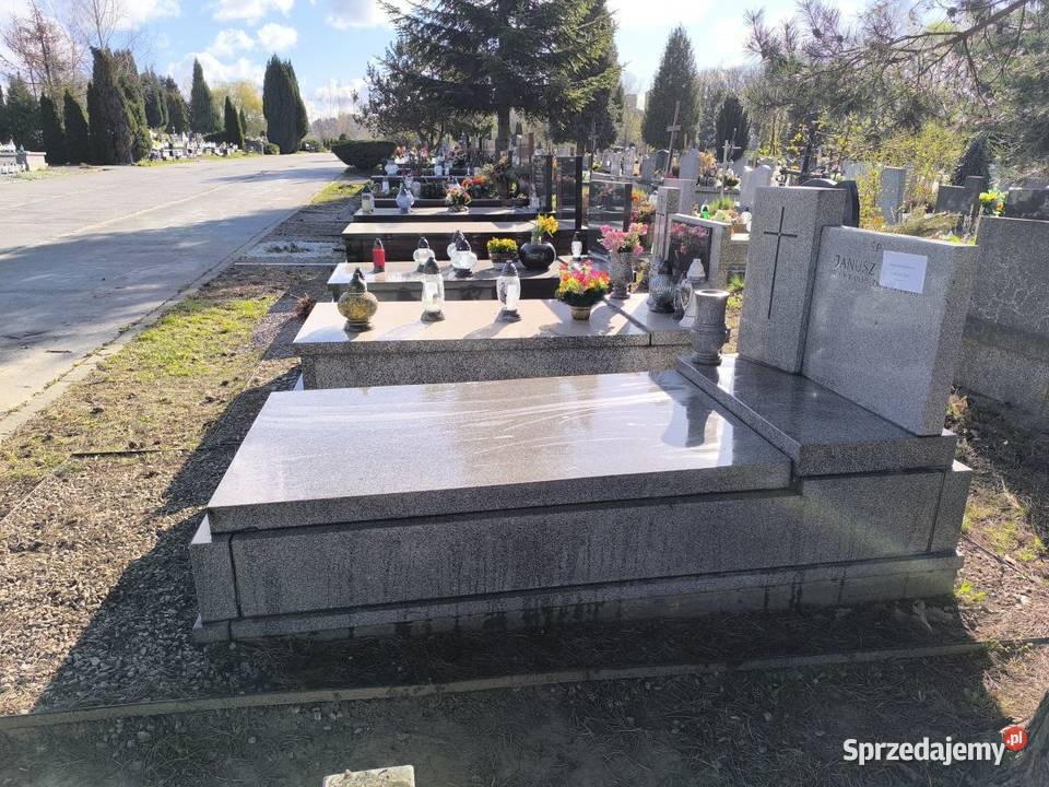 Grobowiec 5os z nagrobkiem granitowym sprzedam
