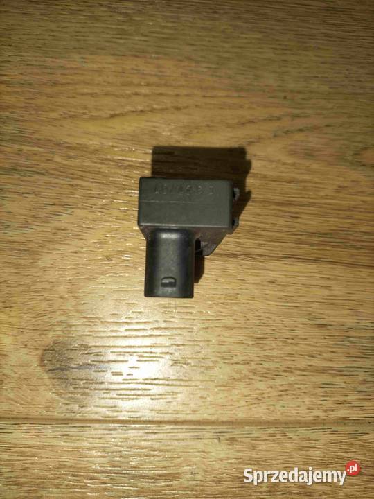 Czujnik AUD BMW E90 E91 E92 E93 E60 E61 E63 E64 osobowe Poręba