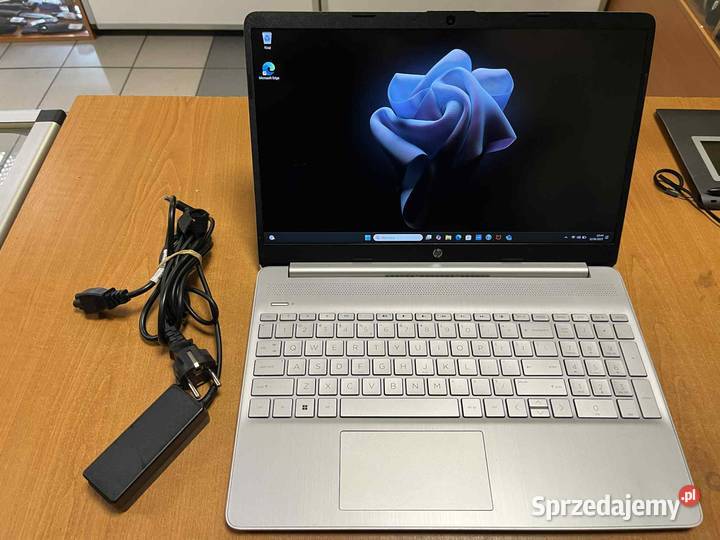 Laptop HP 15seq2202nw Ryzen 3 5300U 8 GB 512 GB HP/Compaq Elbląg