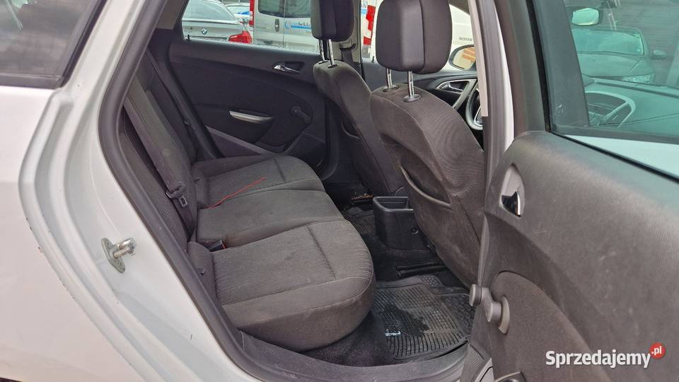 OPEL ASTRA J 14 benzyna wielofunkcyjna kierownica