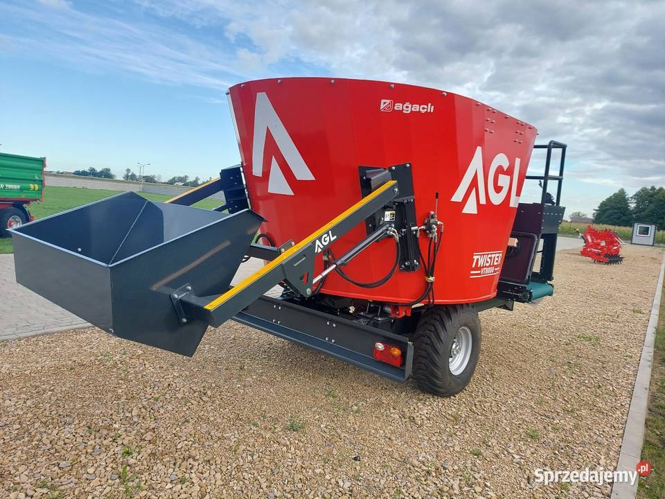 Wóz paszowy AGL Twister 8m3 łódzkie Rząśno