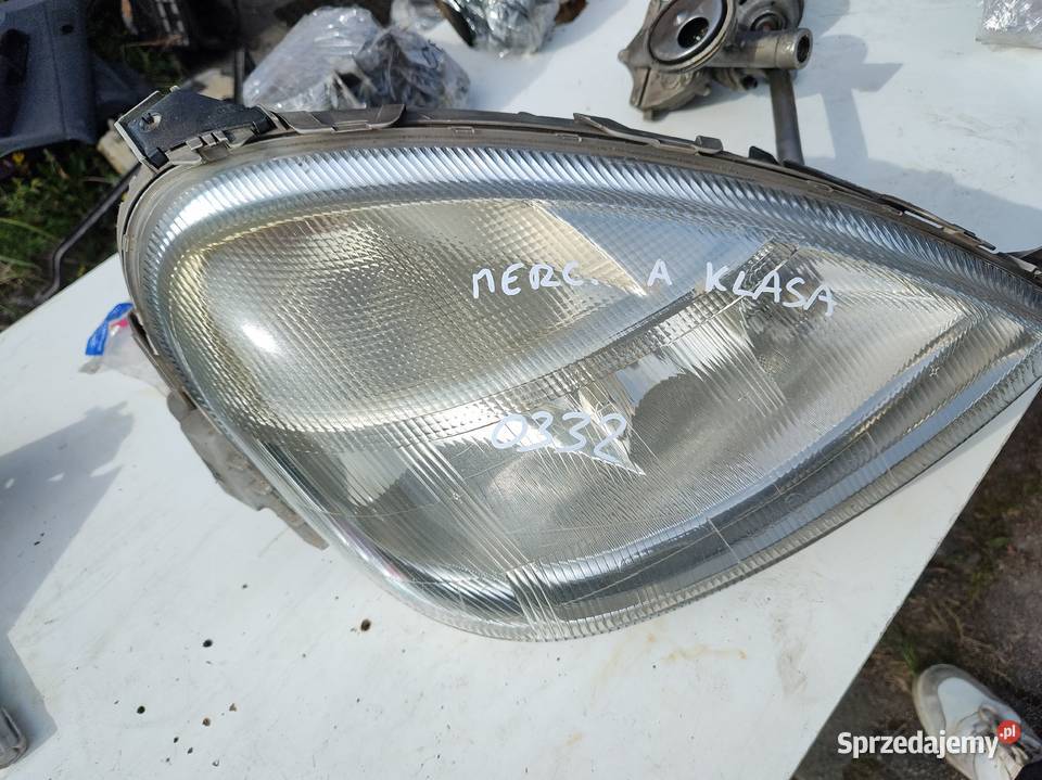 Lampa prawy przód Mercedes w168 0301152202 Koszalin