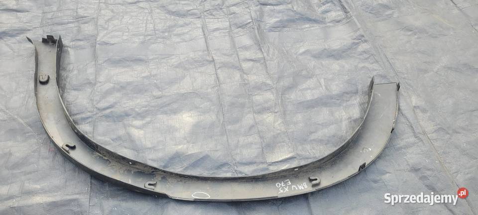 BMW X5 E70 LISTWA BŁOTNIKA LEWY TYŁ