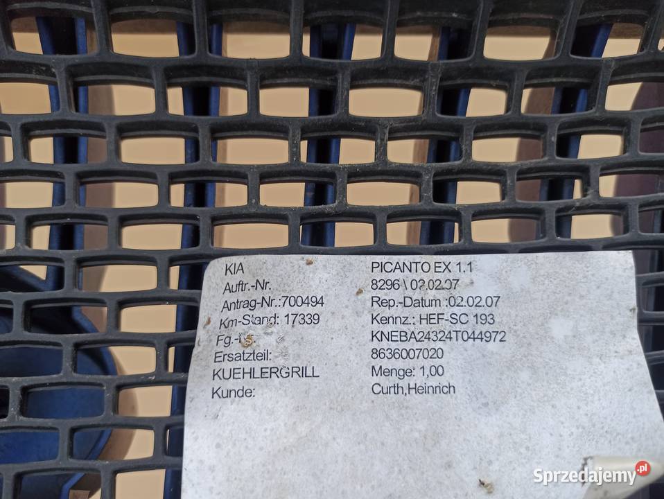 KIA PICANTO GRILL ATRAPA EMBLEMAT Bieleń