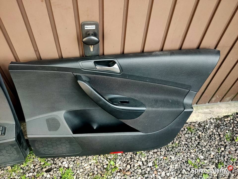 Fotele Passat b6 kombi boczki podłokietnik Szydłowiec
