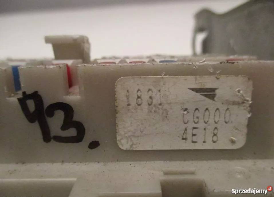 INFINITI FX 35 45 S50 PUSZKA PANEL BEZPIECZNIKÓW Nowy Tomyśl