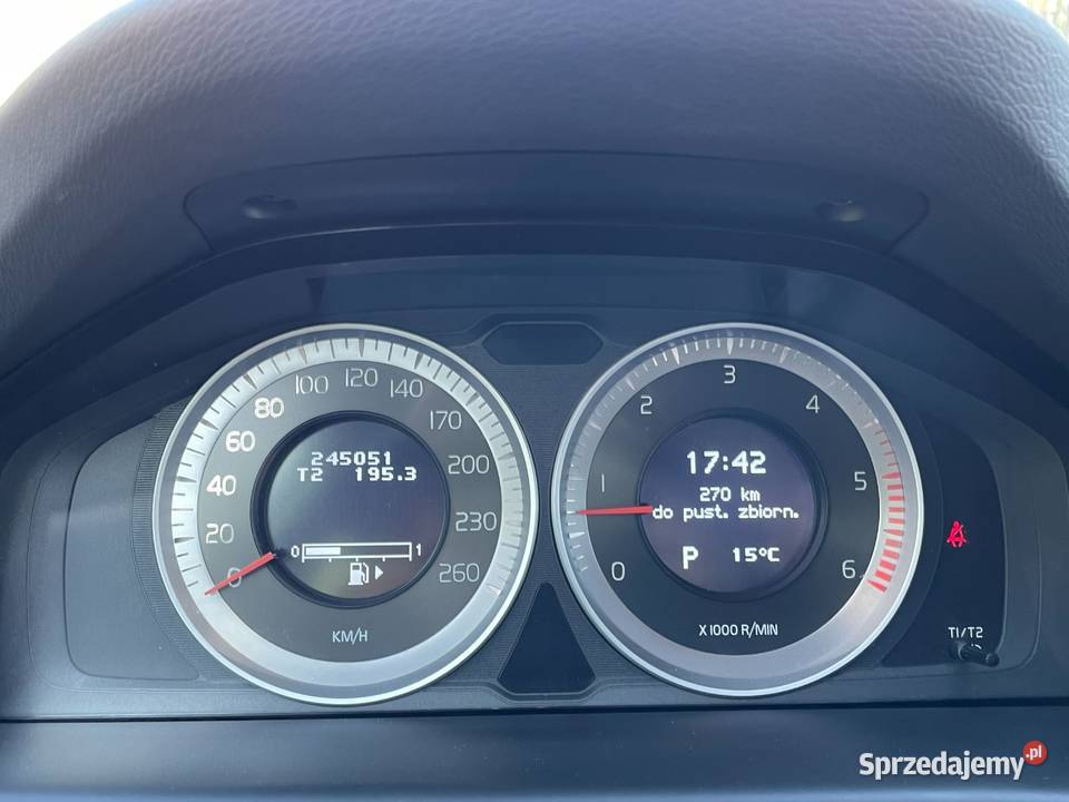 VOLVO V70 2013 D4 ZADBANE V70 sprzedam