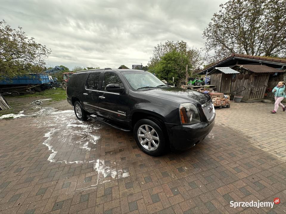 GMC Yukon XL Denali 62 V8 Vortec 403 Wersja czarny GMC