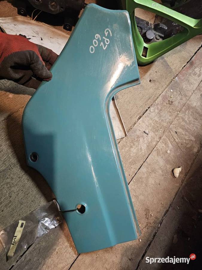 Kawasaki GPZ 600 lewy boczek owiewka lewa GPZ600 Jelenia Góra