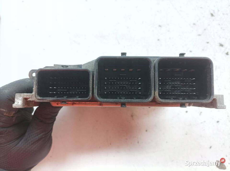 STEROWNIK SILNIKA AV2112A650RF 0281018078 16 D sprzedam