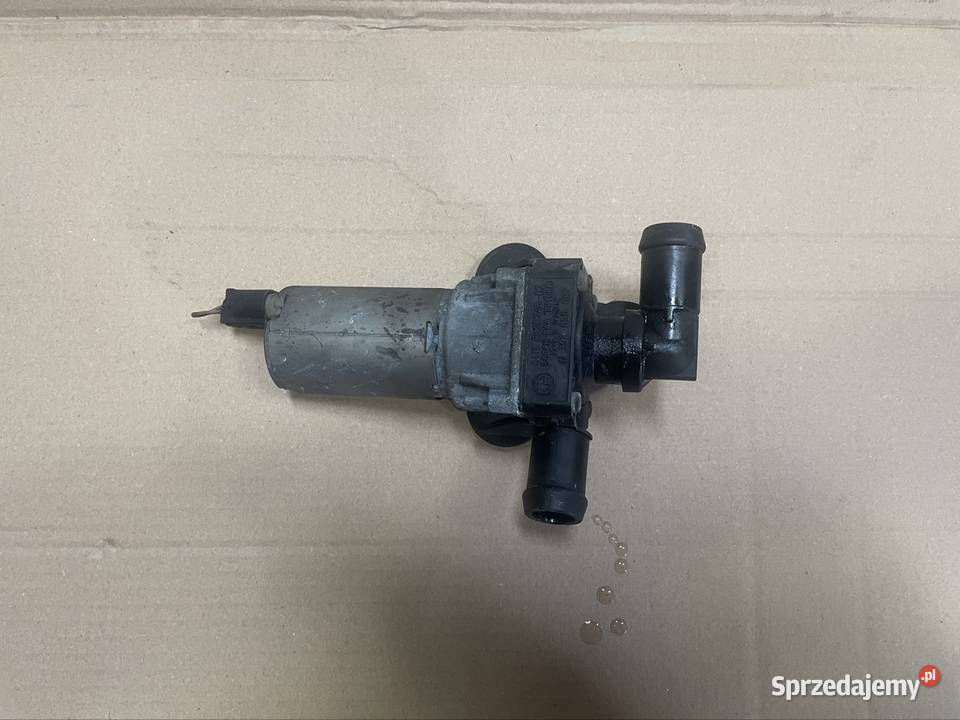 6928246 dodatkowa pompka wody bmw 1 e81 e82 e87 Rok produkcji 2008 Szczecin