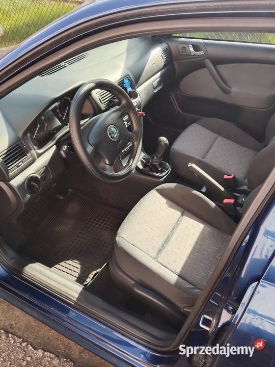 SKODA octavia 16 MPI Sedan Zadbana Rok produkcji 2006 Bierawa sprzedam