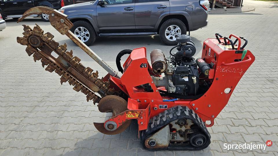 Koparka łańcuchowa Ditch Witch C24X 2017 Honda