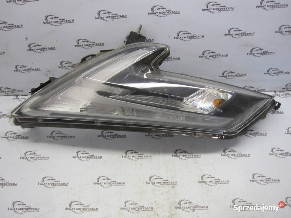 NISSAN JUKE I LIFT 15r lampa LED prawa przód osobowe Kielce