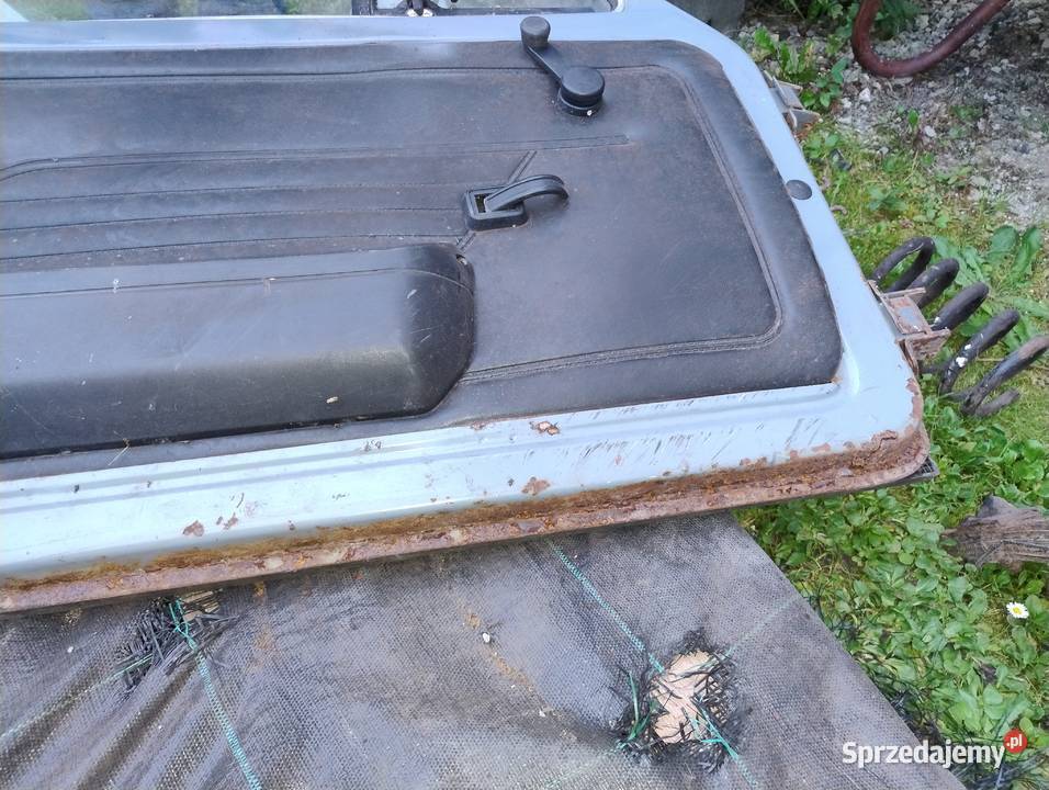 Fiat 126p drzwi lewe i prawe FL osobowe