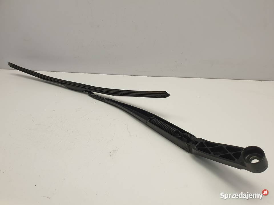 Toyota Land Cruiser 150 PRAWA RAMIE WYCIERACZKI osobowe Ramiona wycieraczek Janów sprzedam