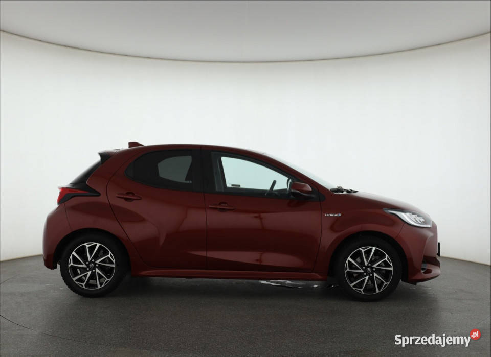 Toyota Yaris 15 VVTi Hybrid nieuszkodzony Piaseczno