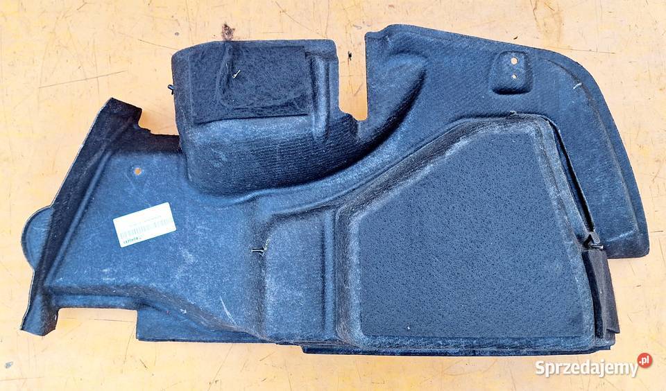 BOCZEK BAGAŻNIKA LEWY W204 SEDAN A2046905426 Karoseria mazowieckie Radom
