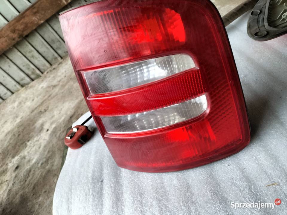 Fabia I 1 LAMPA TYŁ PRAWA sprzedam